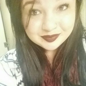 Meet your Posher, Marisa